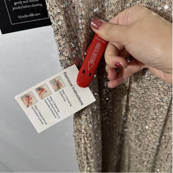 NEW $398 IEENA Mac Duggal [ 0 ] Sequin Bow Halter Neck‎ Column Gown Silver - Picture 9 of 15